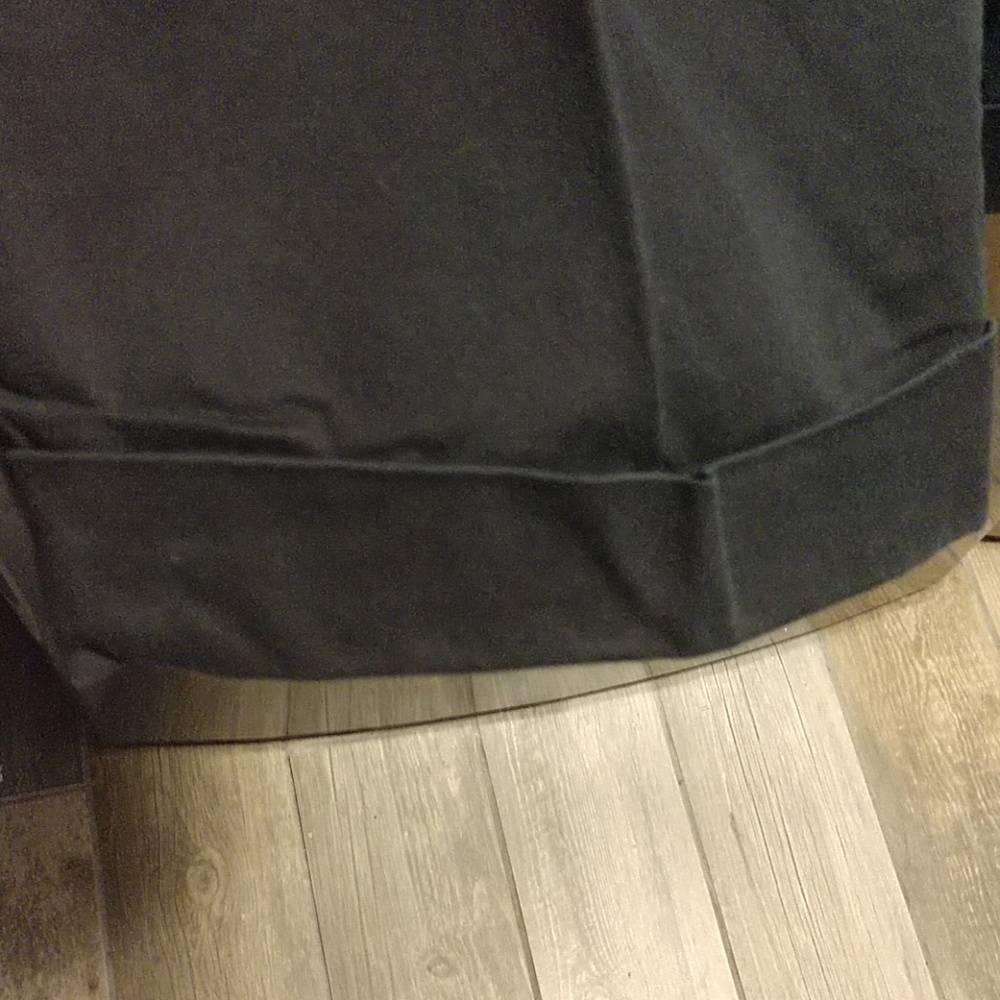 Capris - Picture 2 of 3